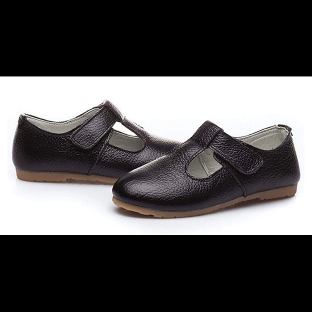Toddler black leather Mary Janes